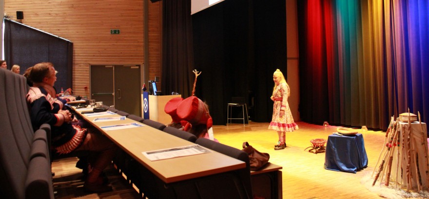 Guoimmuheapmi Govva Sámi allaskuvlla rahpandilalasvuodas.