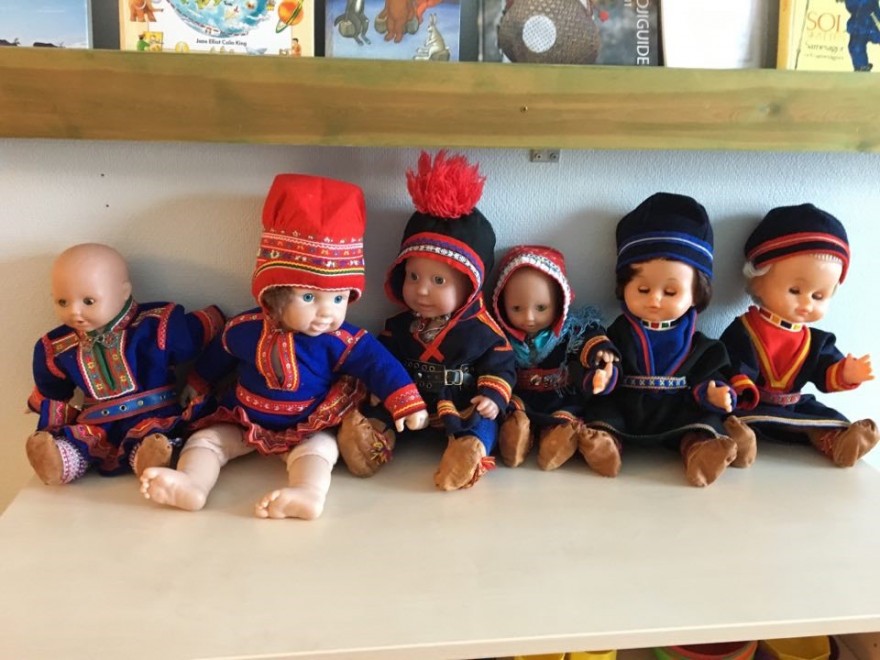 dohkát / vávvát Bilde av samiske dukker