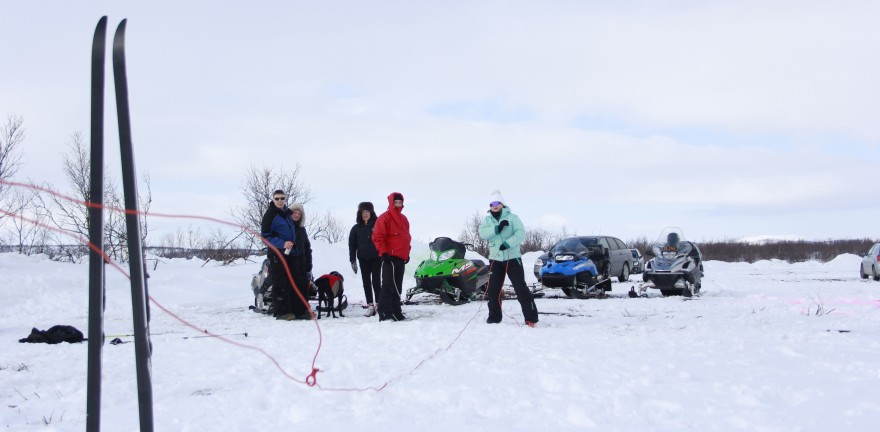 Deaivvilis rektor Bilde av rektor som kaster lasso.