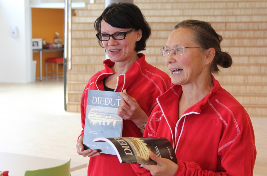 Dieđut 3/2014 almmuheamis Seija Risten Somby & Gunvor Guttorm.