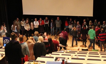 Sámi ođđa oahpaheaddjit Oahpaheaddjit ja oahpaheaddjestudeanttat čoahkkánit.