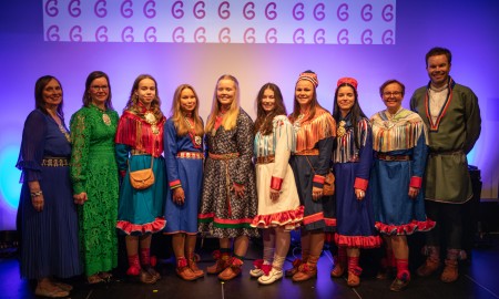 Sámi allaskuvlla rektor ja goahtejođiheaddji, ofelaččat, sámi áššiid stádačálli ja Sámedikki ráđđelahttu.