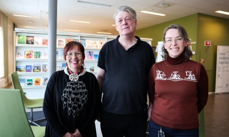 Ylva Jannok Nutti, Nils Dannemark ja Hege Somby. Govven: Roger Manndal, Sámi allaskuvla.