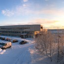 Bilde av Diehtosiida, parkering og Guovdageaidnu